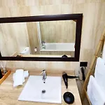 Parking Gratis Vigilado 24h Tranquilo Centro De Vialia Apartman *