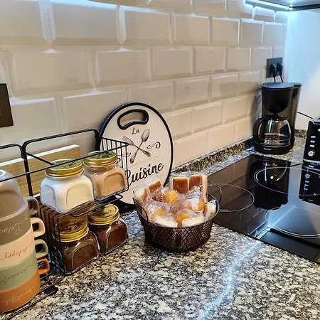 Parking Gratis Vigilado 24h Tranquilo Centro De Vialia Apartment *