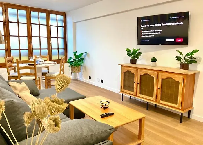 Parking Gratis Vigilado 24h Tranquilo Centro De Vialia